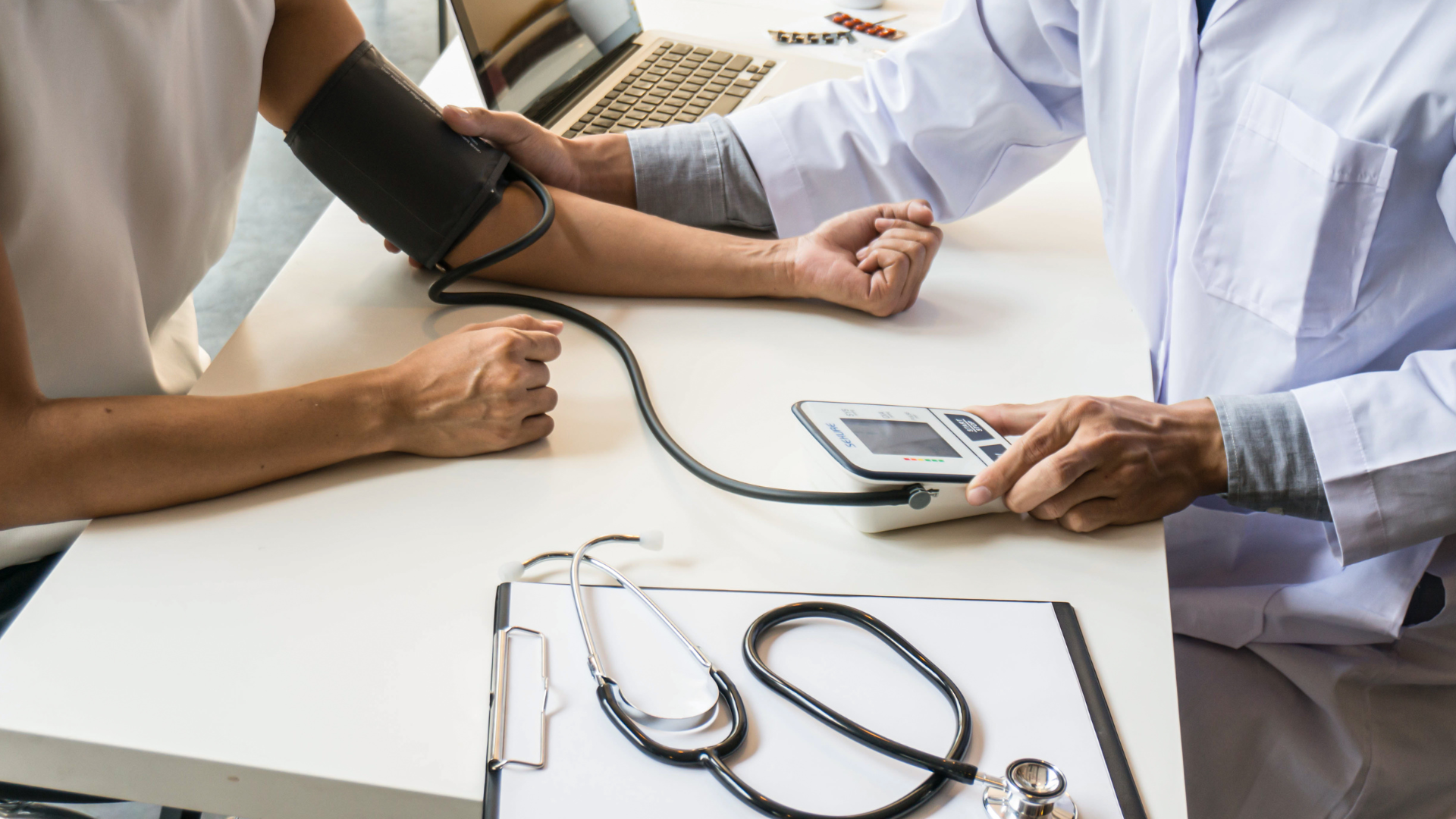 Cum influențează stresul și emoțiile recuperarea medicală